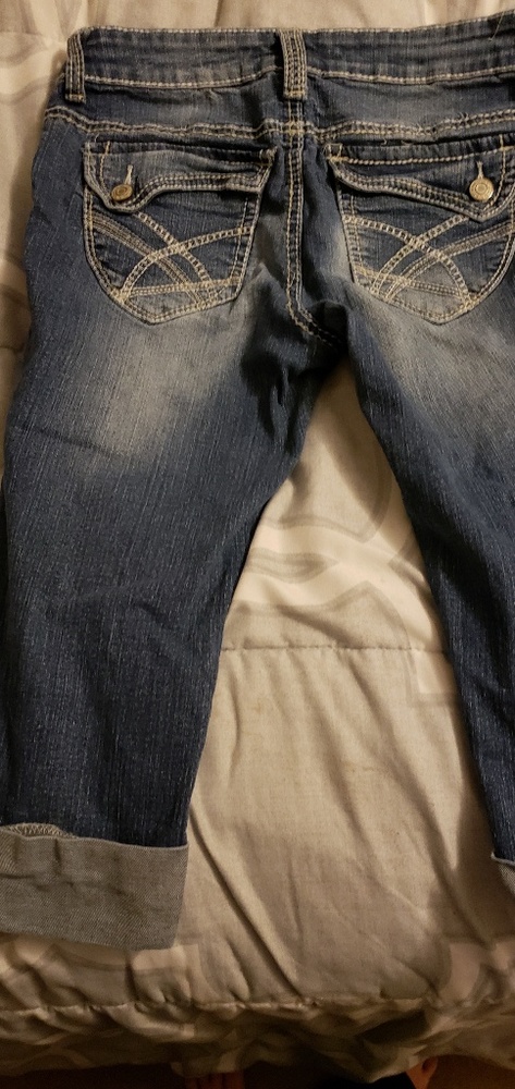 Capris - Picture 2 of 2